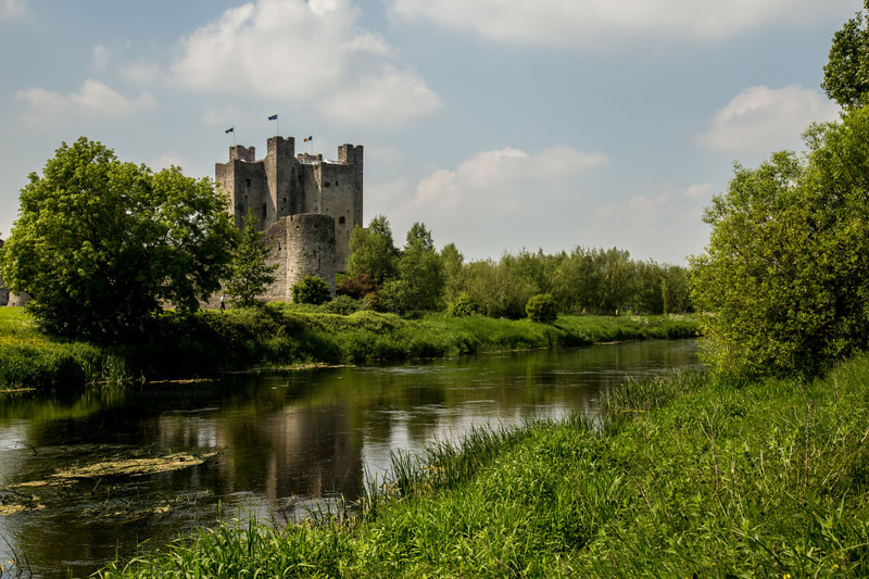 <img src="castle.jpg" alt="a lovely view of trim castle across the river boyne"> height="300" width="300"
