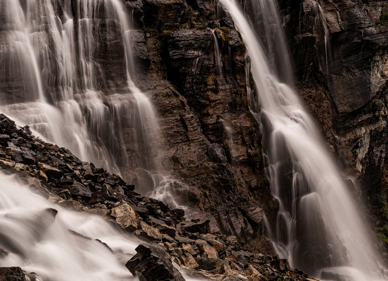 img src="lwater.jpg" alt="water rushes over the rocks at 7 veil falls">  height="300" width="300"
